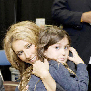 Celine: Through The Eyes Of The World Picture 11