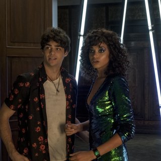 Noah Centineo stars as Langston and Ella Balinska stars as Jane Kano in Sony Pictures' Charlie's Angels (2019)