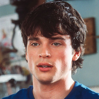 Tom Welling as Charlie Baker in The 20th Century Fox' Cheaper by the Dozen (2003)