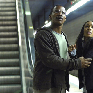 Jamie Foxx and Jada Pinkett-Smith in DreamWorks' Collateral (2004)