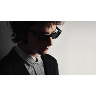 Complete Unknown, A Picture 3