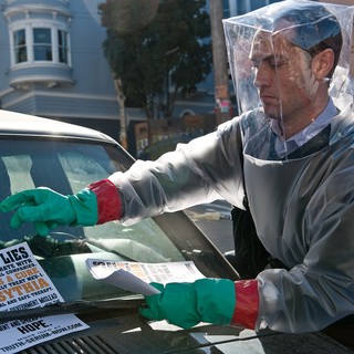 Contagion Picture 36