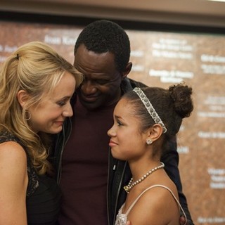 Megyn Price, Brian McKnight and Desiree Ross in Lifetime's A Country Christmas Story (2013)