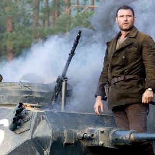 Liev Schreiber stars as Zus Bielski in Paramount Vantage's Defiance (2009). Photo credit by Karen Ballard.