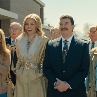 Amy Ryan, Leslie Bibb, Danny McBride and Sam Rockwell in Lionsgate Premiere's Don Verdean (2015)
