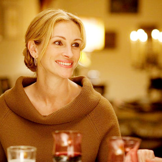 Julia Roberts stars as Elizabeth Gilbert in Columbia Pictures' Eat, Pray, Love (2010)