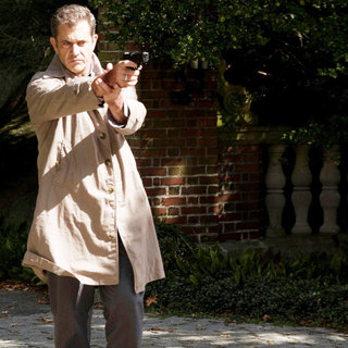 Edge Of Darkness Picture 16