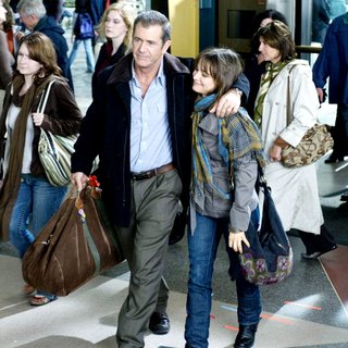 Edge Of Darkness Picture 29
