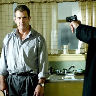 Edge Of Darkness Picture 33