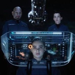 Ben Kingsley, Hailee Steinfeld and Asa Butterfield in Summit Entertainment's Ender's Game (2013)