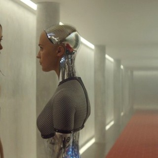 Domhnall Gleeson stars as Caleb and Oscar Isaac stars as Nathan in A24's Ex Machina (2015) Picture 9