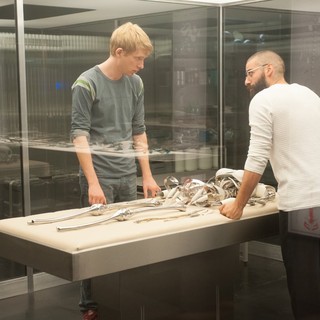 Oscar Isaac stars as Nathan and Domhnall Gleeson stars as Caleb in A24's Ex Machina (2015) Picture 20