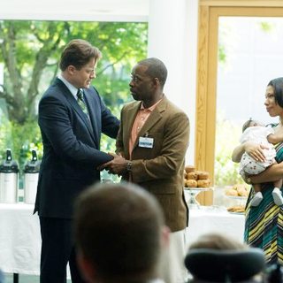 Extraordinary Measures Picture 30