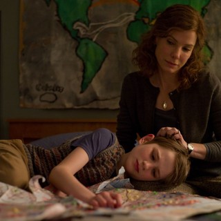 Extremely Loud and Incredibly Close Picture 21