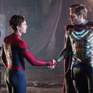 Tom Holland stars as Peter Parker/Spider-Man and Jake Gyllenhaal stars as Quentin Beck/Mysterio in Sony Pictures' Spider-Man: Far From Home (2019)