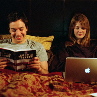 Drew Barrymore and Jimmy Fallon in The 20th Century Fox' Fever Pitch (2005)
