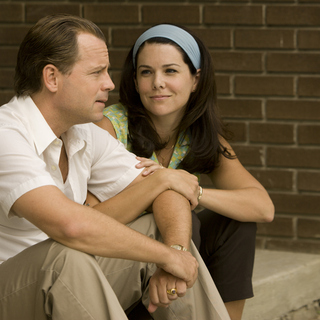 Greg Kinnear stars as Bob Kearns and Lauren Graham stars as Phyllis Kearns in Universal Pictures' Flash of Genius (2008).
