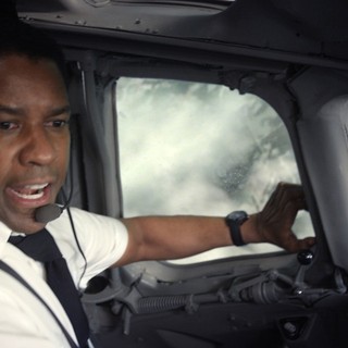 Denzel Washington stars as Whip in Paramount Pictures' Flight (2012)