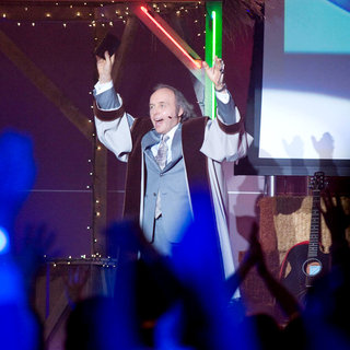Four Christmases Picture 2
