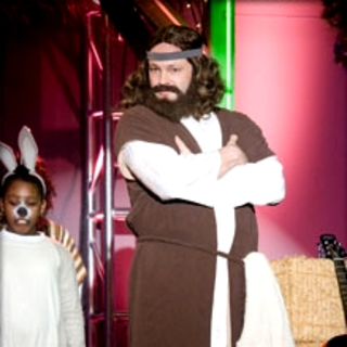 Four Christmases Picture 49