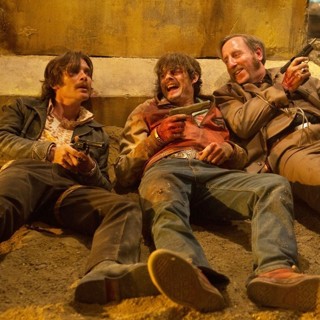 Cillian Murphy, Sam Riley and Michael Smiley in A24's Free Fire (2017)