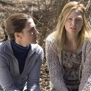 Edie Falco and Julianne Moore in Columbia Pictures' Freedomland (2006)