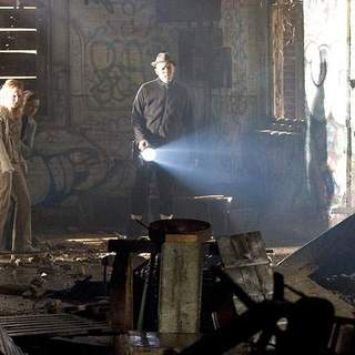Julianne Moore, Edie Falco and Samuel L. Jackson in Columbia Pictures' Freedomland (2006)