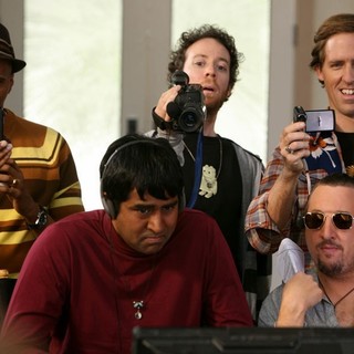 Freeloaders Picture 15
