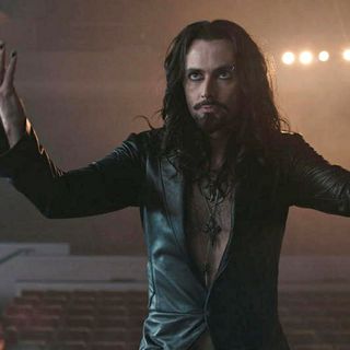 David Tennant stars as Peter Vincent in DreamWorks SKG's Fright Night (2011)
