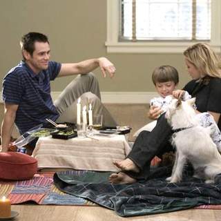 Jim Carrey as Dick Harper in Columbia Pictures' Fun with Dick and Jane (2005)
