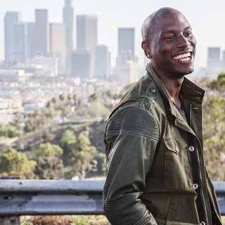 Tyrese Gibson stars as Roman Pearce in Universal Pictures' Furious 7 (2015). Photo credit by Scott Garfield.