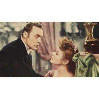 Gaslight Picture 5