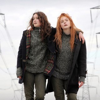 Ginger And Rosa Picture 4