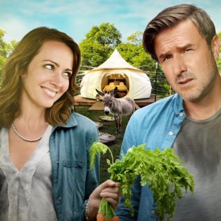 Poster of Gravitas Ventures' Amanda & Jack Go Glamping (2017)