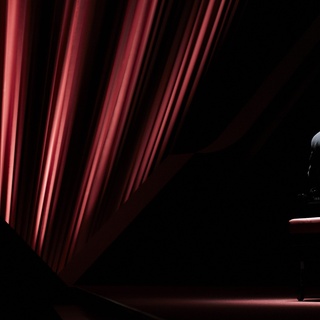 Grand Piano Picture 6