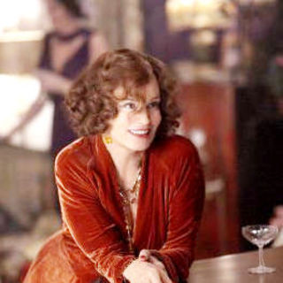 Jessica Lange stars as 'Big' Edith Bouvier Beale in HBO Films' Grey Gardens (2009)