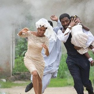 Thandie Newton stars as Olanna and Chiwetel Ejiofor stars as Odenigbo in Monterey Media's Half of a Yellow Sun (2014)