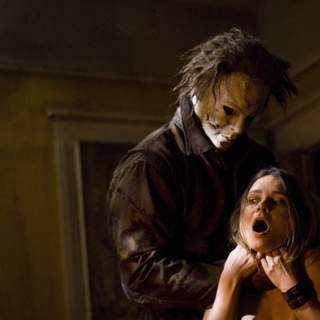 Kristina Klebe as Lynda and Tyler Mane as Michael Myers in MGM/Dimension Films' Halloween (2007)