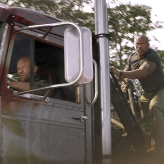 Fast & Furious Presents: Hobbs & Shaw Picture 10