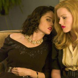 Robin Tunney as Leonore Lemmon and Caroline Dhavernas as Kit Holliday