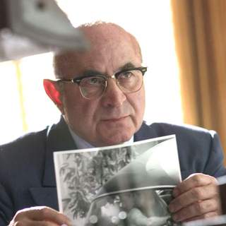 Bob Hoskins as Eddie Mannix in Focus Features' Hollywoodland (2006)