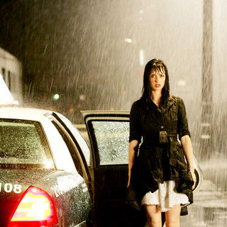Krysten Ritter stars as Lauren in I Lied About Everything Pictures' How to Make Love to a Woman (2009)