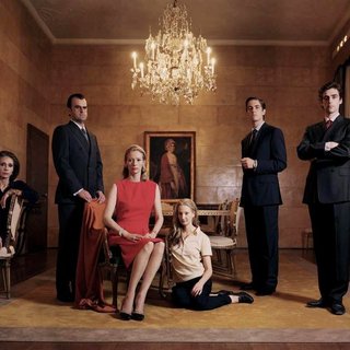 Marisa Berenson, Pippo Delbono, Tilda Swinton, Alba Rohrwacher, Mattia Zaccaro, Flavio Parenti and Maria Paiato in Magnolia Pictures' I Am Love (2010)
