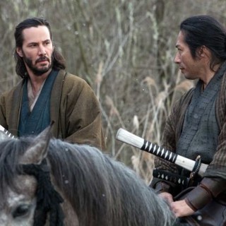 Keanu Reeves stars as Kai and Hiroyuki Sanada stars as Oishi in Universal Pictures' 47 Ronin (2013)