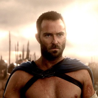 Sullivan Stapleton stars as Themistocles in Warner Bros. Pictures' 300: Rise of an Empire (2014)