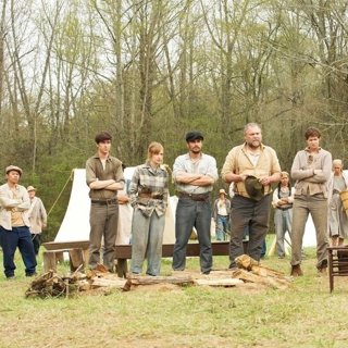 Nat Wolff, Analeigh Tipton, James Franco and Vincent D'Onofrio in Momentum Pictures' In Dubious Battle (2017)