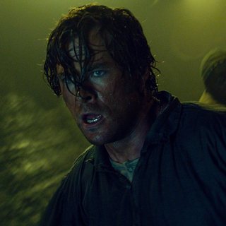 Chris Hemsworth stars as Owen Chase in Warner Bros. Pictures' In the Heart of the Sea (2015)