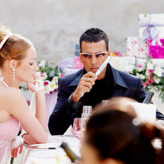 Kambakkht Ishq Picture 3