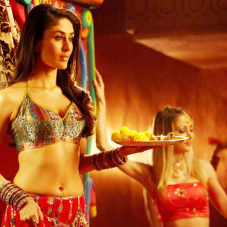 Kambakkht Ishq Picture 14