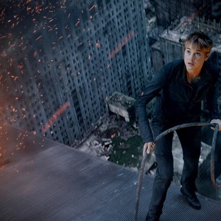 Divergent Series: Insurgent, The Picture 36